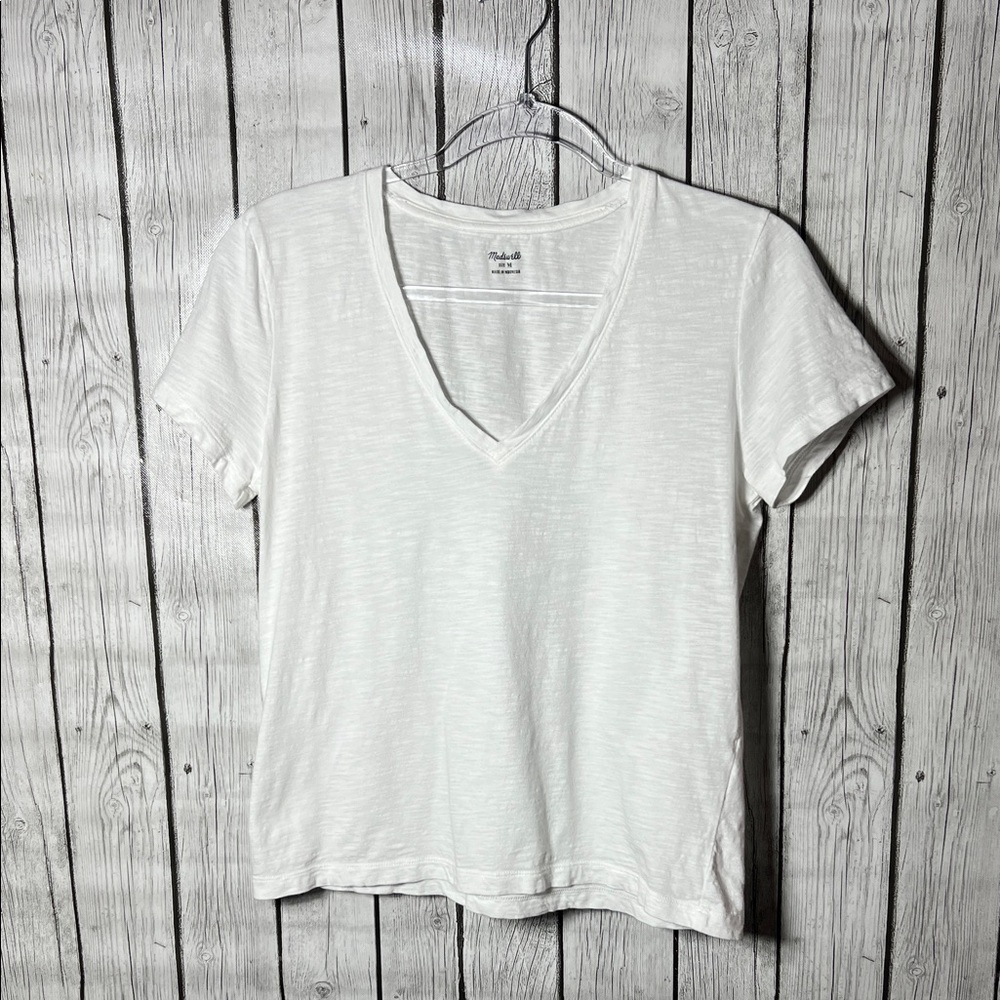 Madewell White Basic Tee Size Medium - image 1